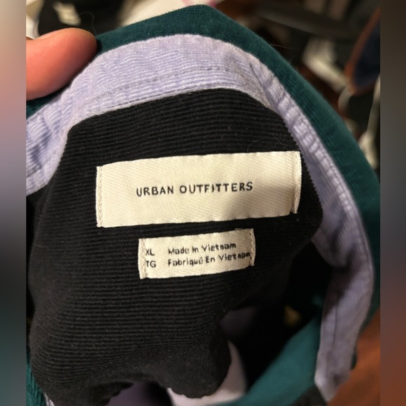 Urban Outfitters men’s long sleeve button up - Picture 2 of 3